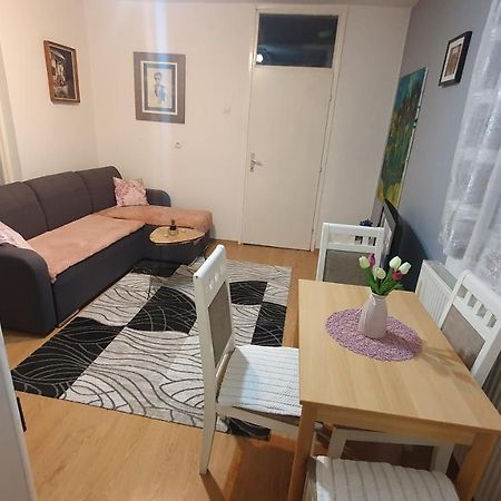 Apartman Dina Bihać Exteriér fotografie