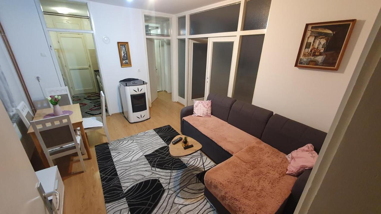 Apartman Dina Bihać Exteriér fotografie